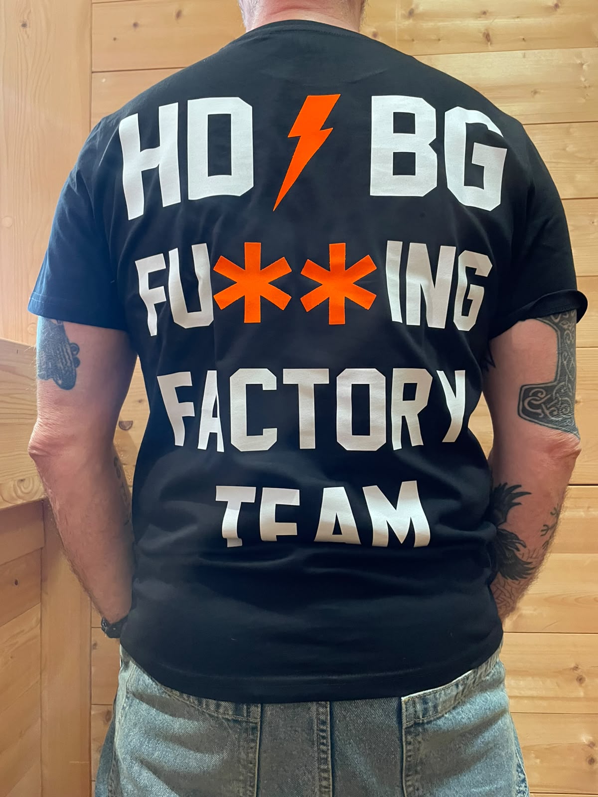 T-Shirt Fu**ing Factory Team nera e bianca HD Bergamo